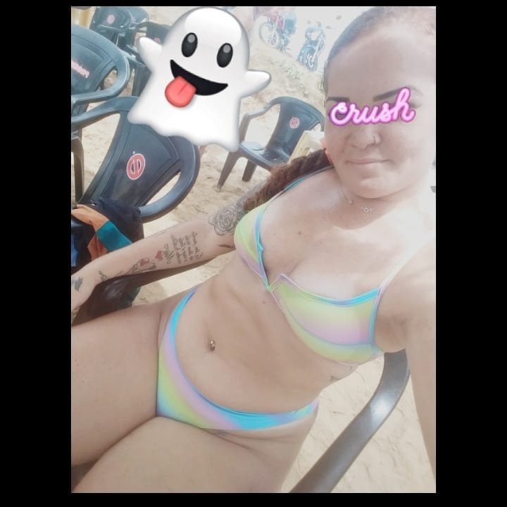 Suyan3 Beatriz Exposes Her Sweet Curves 1