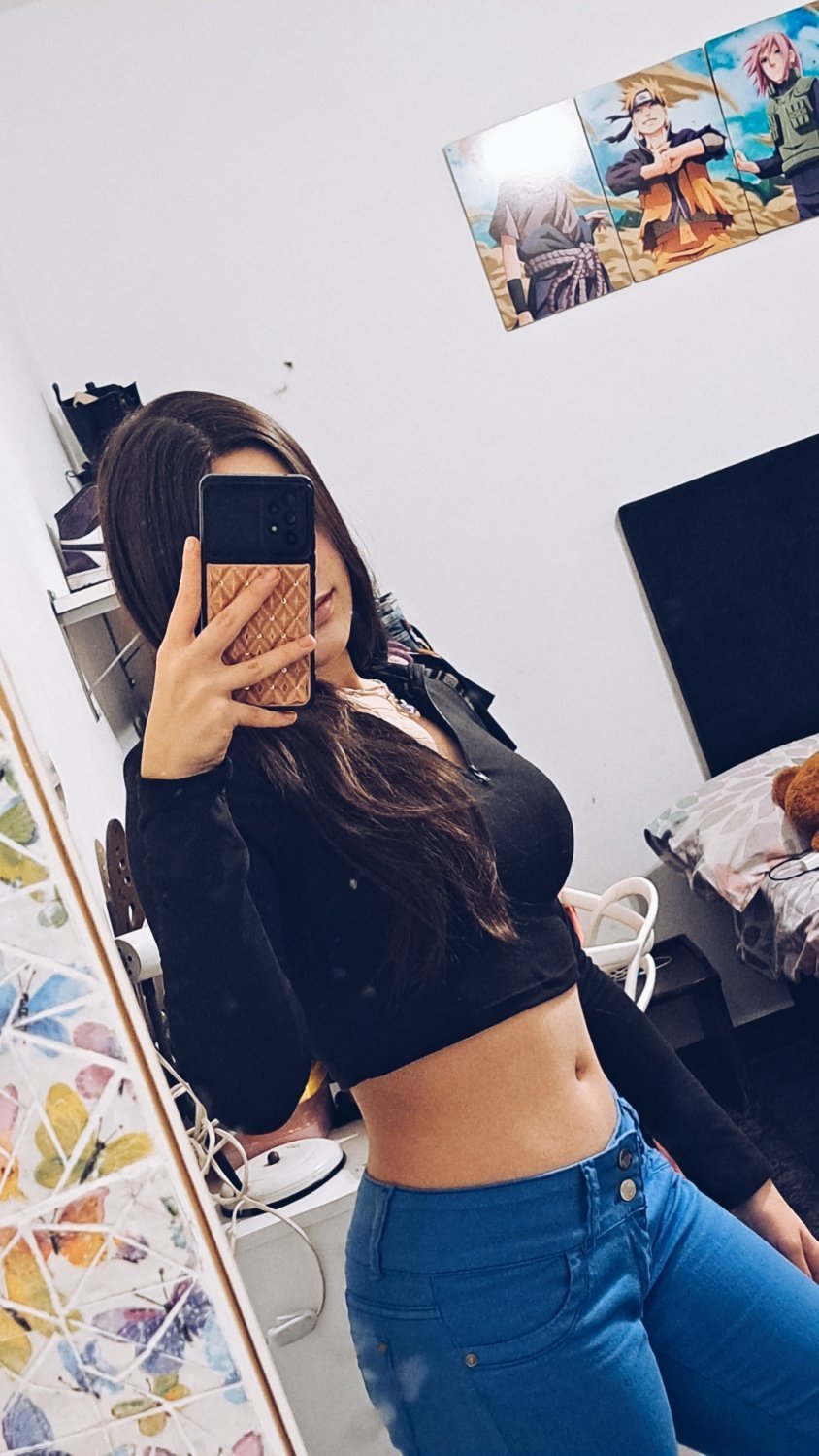 Petite Argentine Babe Showing Off Her Tight Bikini Body 9