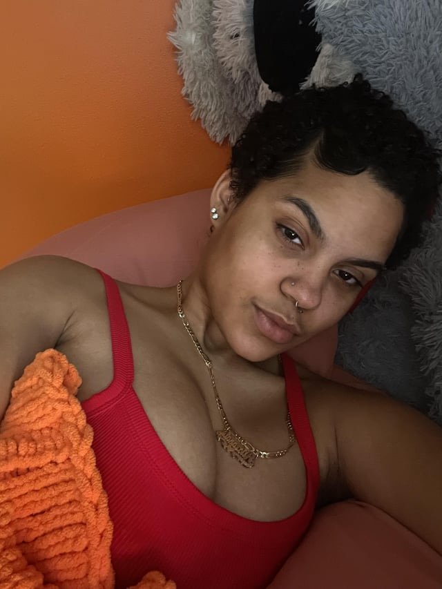 Puerto Rican Big Tit Goddess Mercedes Diorr Gets Down and Dirty 17