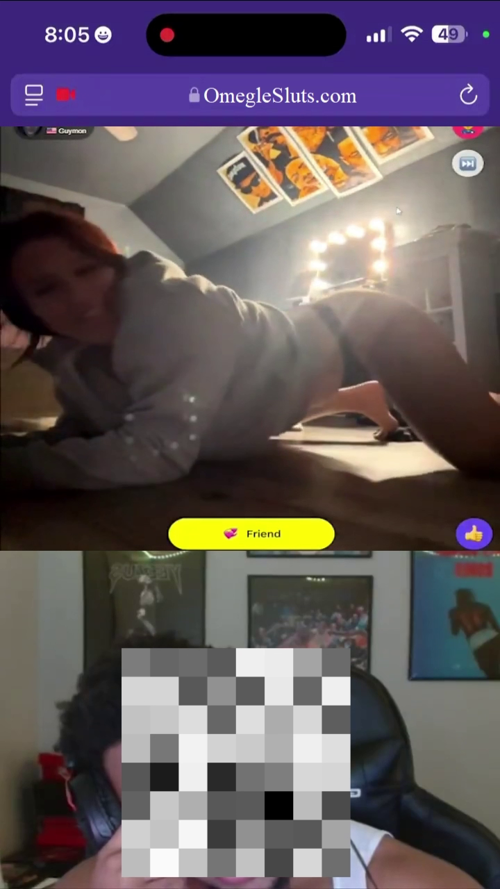 Cute Sweetie Showing Off Her Twerking Moves on OmegleSluts 3