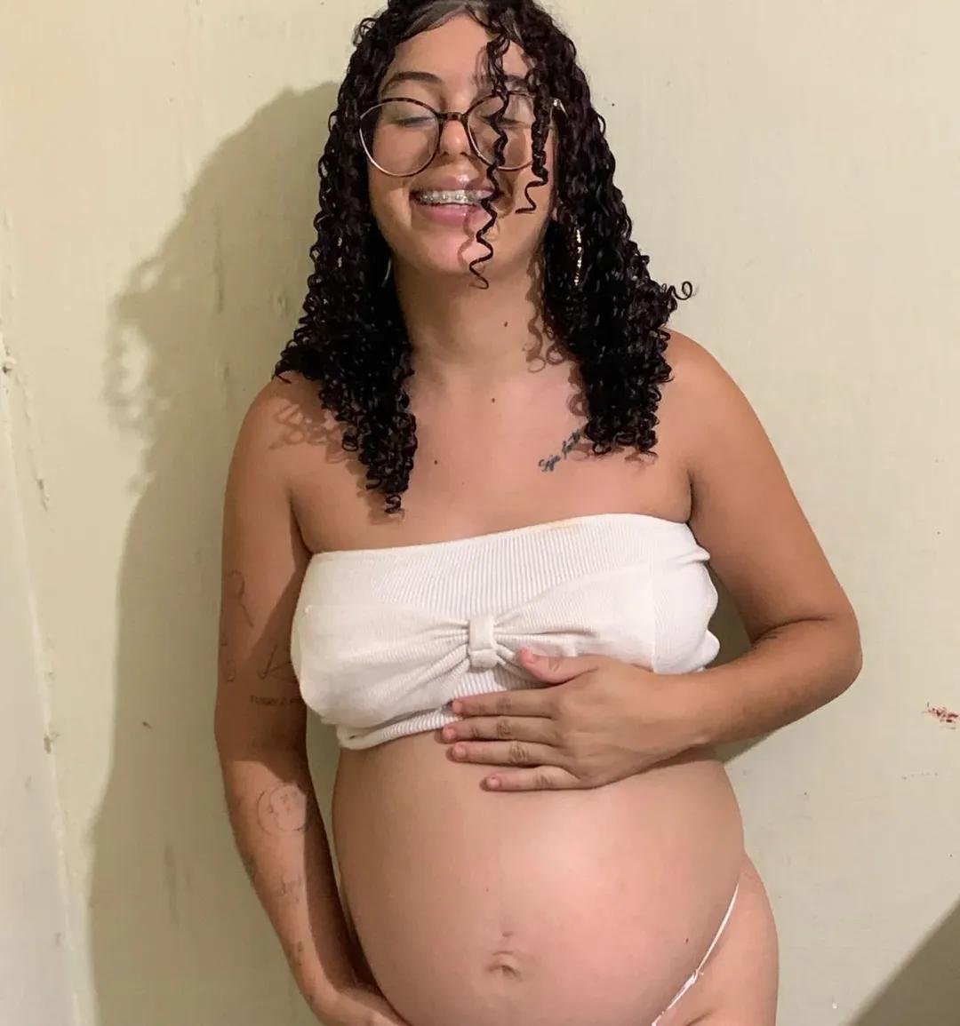 Pregnant Wife Exposed — Hotshots Wanted from All Angles 4