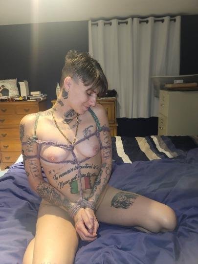 Tiny Ex-Stripper Rose — 4'11" of Pure Dirty Fun 3