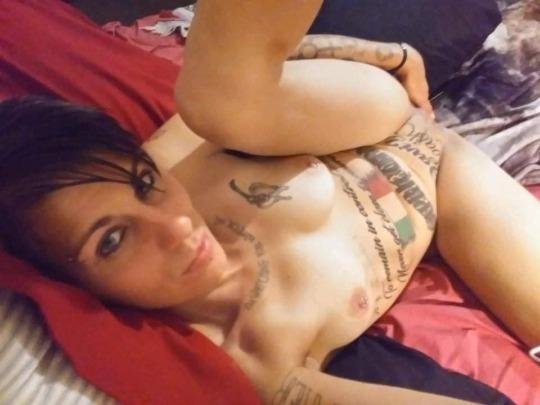 Tiny Ex-Stripper Rose — 4'11" of Pure Dirty Fun 9