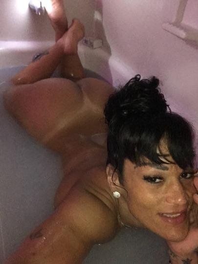 Thick Latina Candy Seductress Lee Shaking Her Juicy Booty 20
