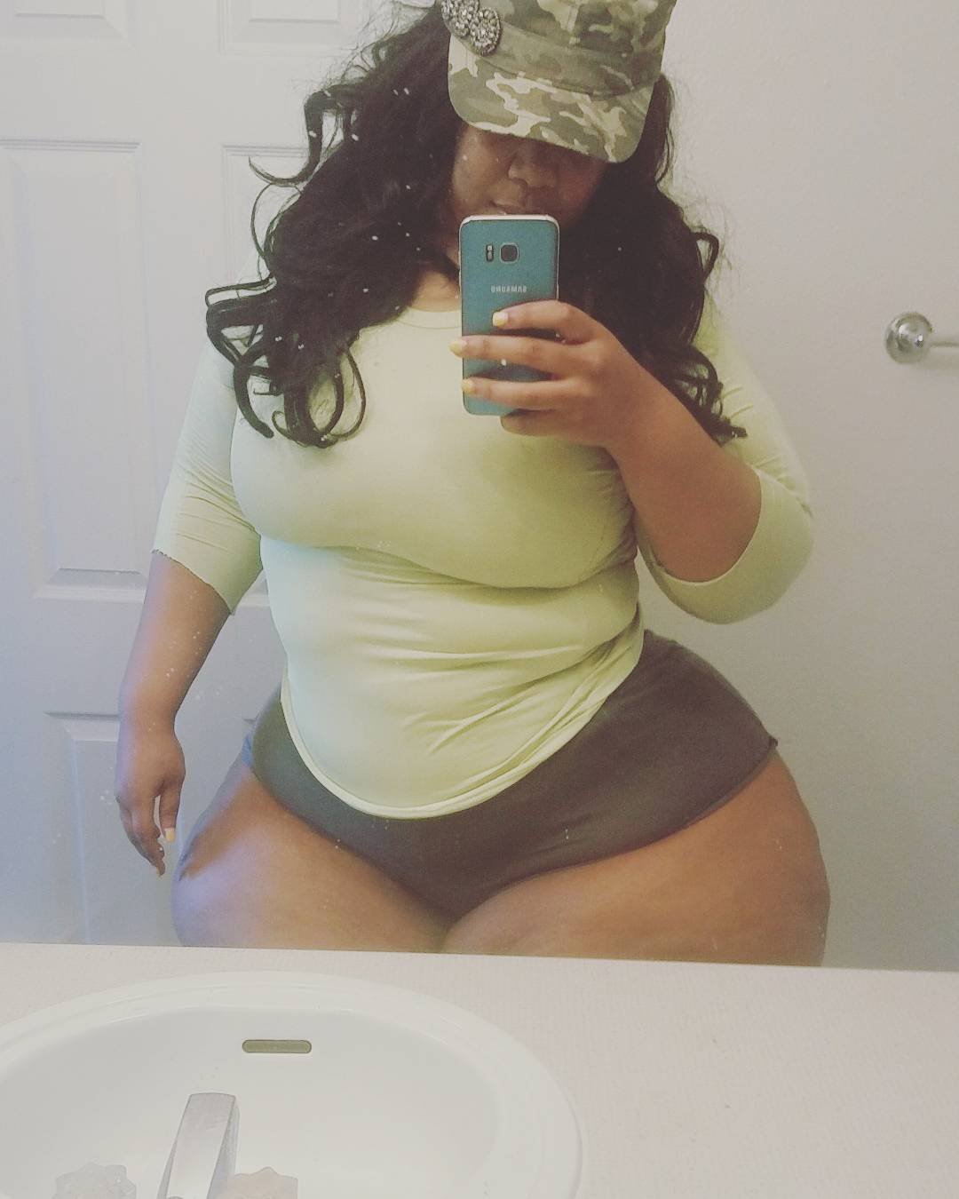 Thick BBL Booties Shaking and Begging to Be Spanked 12