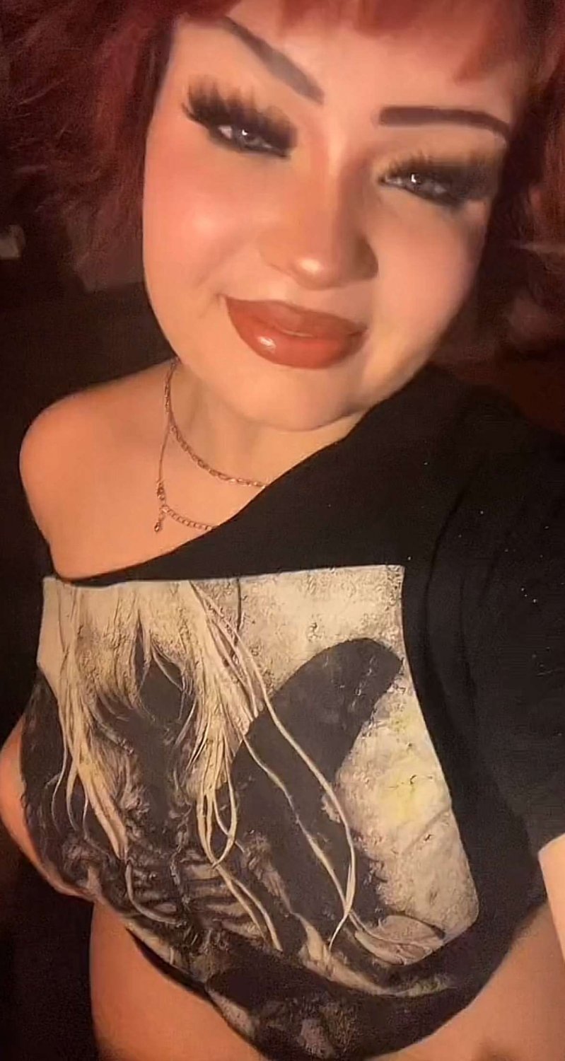 Submissive BBW Shows Off Her Huge Jiggly Tits 5