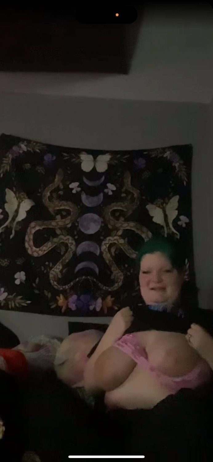 Submissive BBW Shows Off Her Huge Jiggly Tits 6