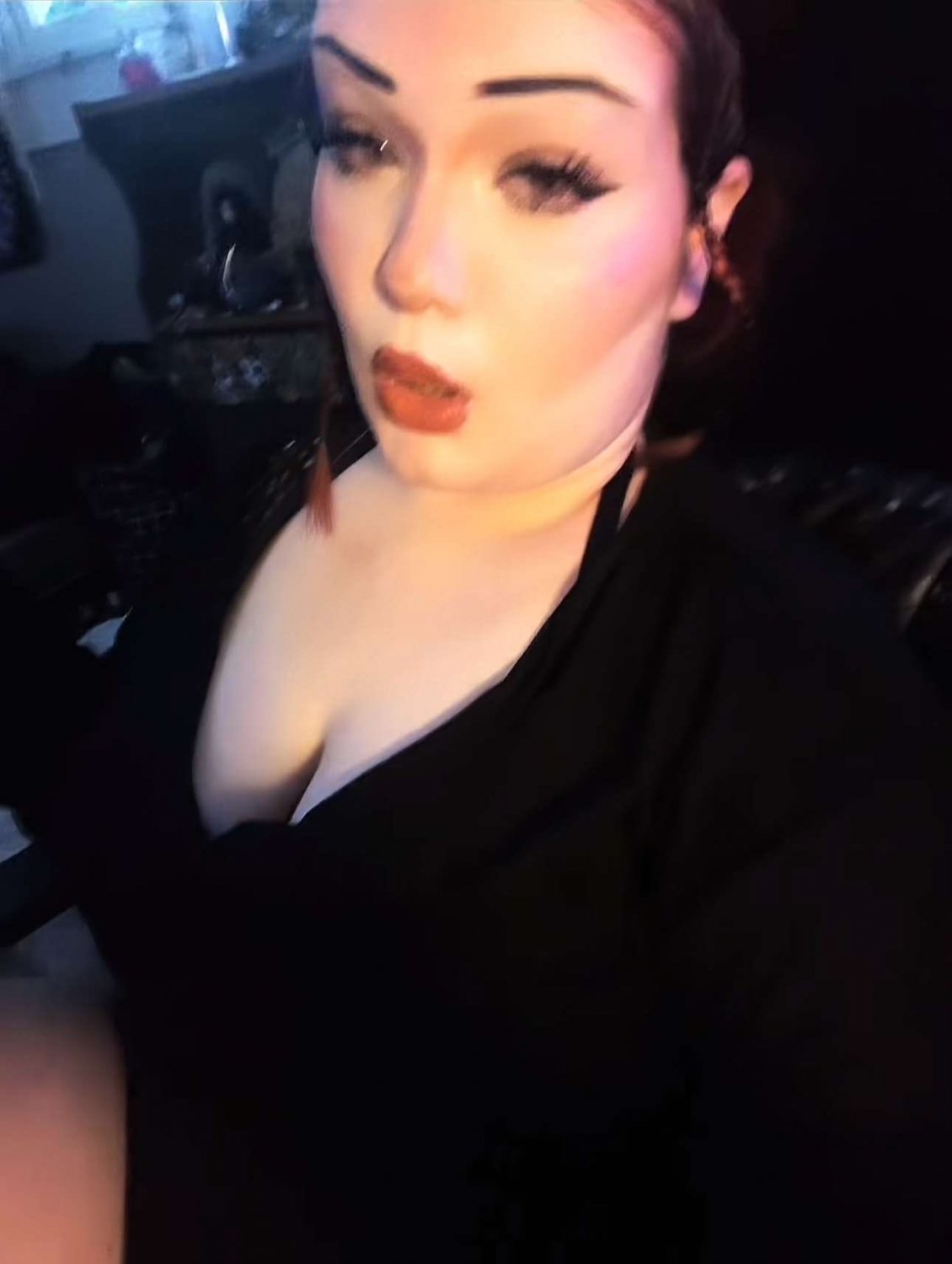 Submissive BBW Shows Off Her Huge Jiggly Tits 34