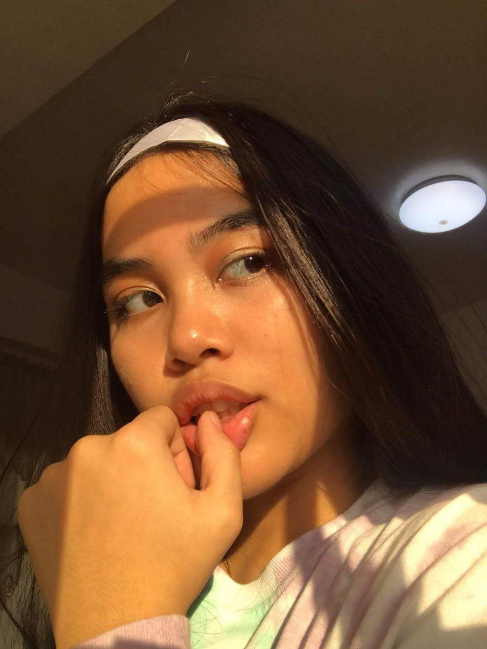 Chińskie akty Pinay Aamber Estiandan 20