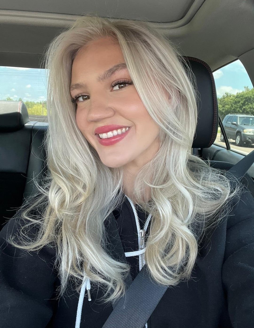 Nefis açık renk saçlı teşhirci 1