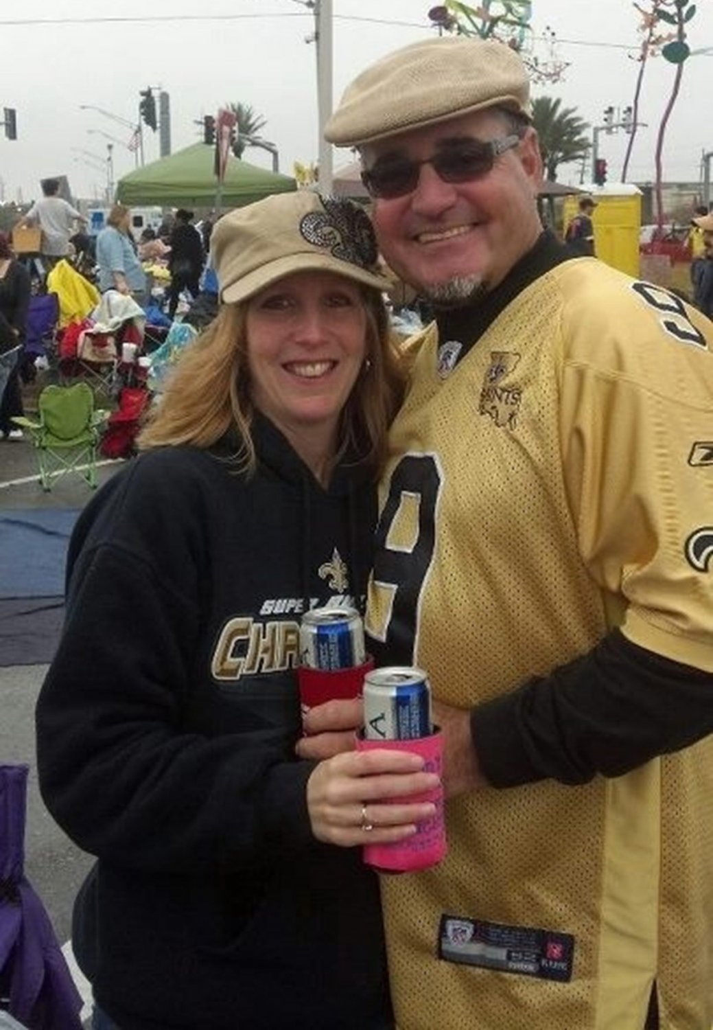 Naughty Amateur Wife Kim Pleasing Her Man 3