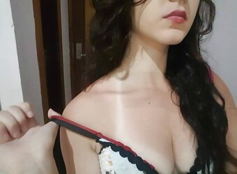 アマチュアミルフキャロルSg、カーブスを見せびらかす 33