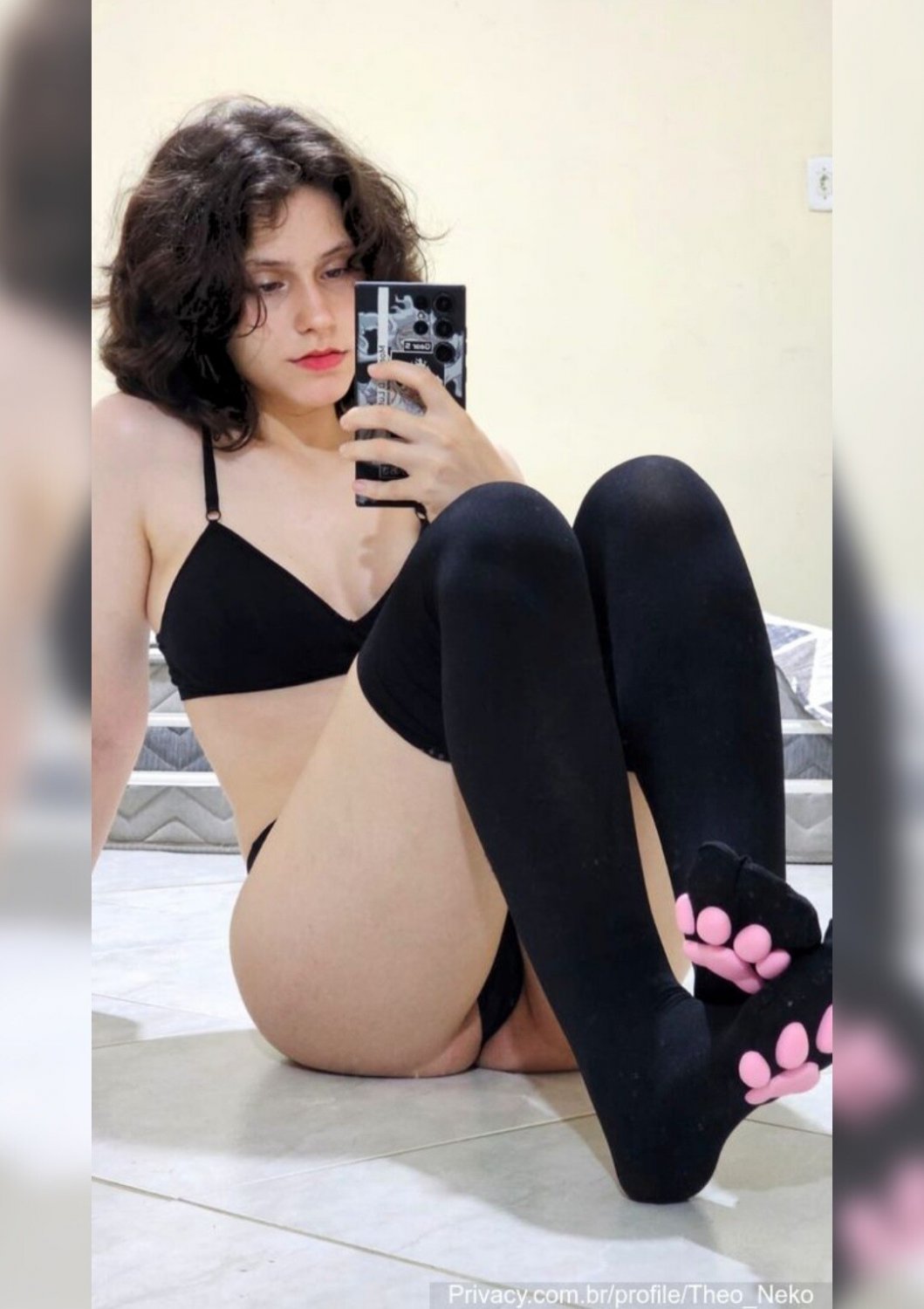 Novinha gostosinha da Theo Neko 2