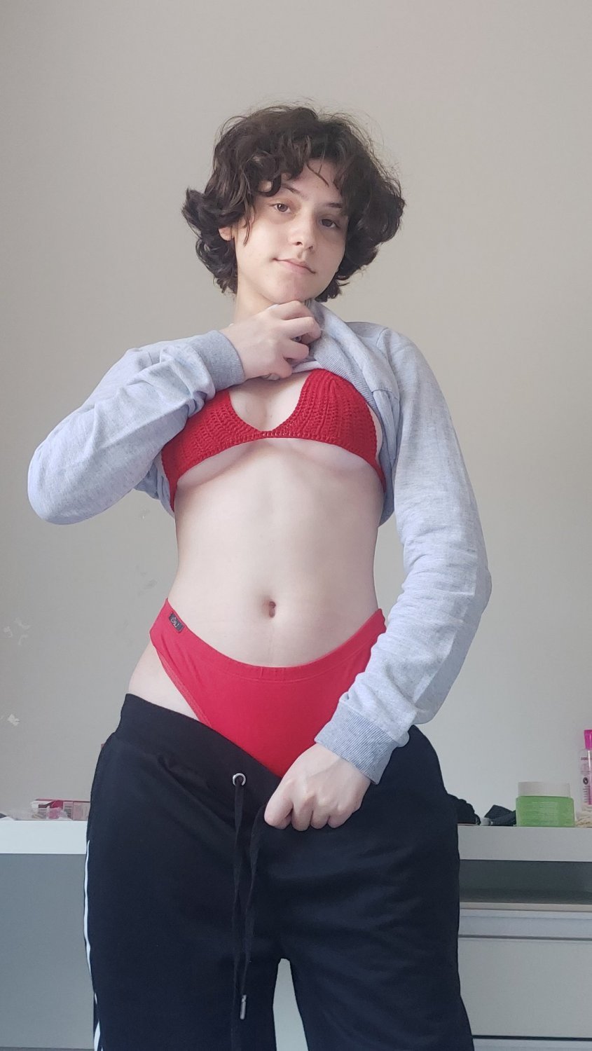 Novinha gostosinha da Theo Neko 13
