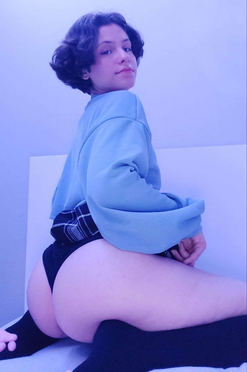 Novinha gostosinha da Theo Neko 30