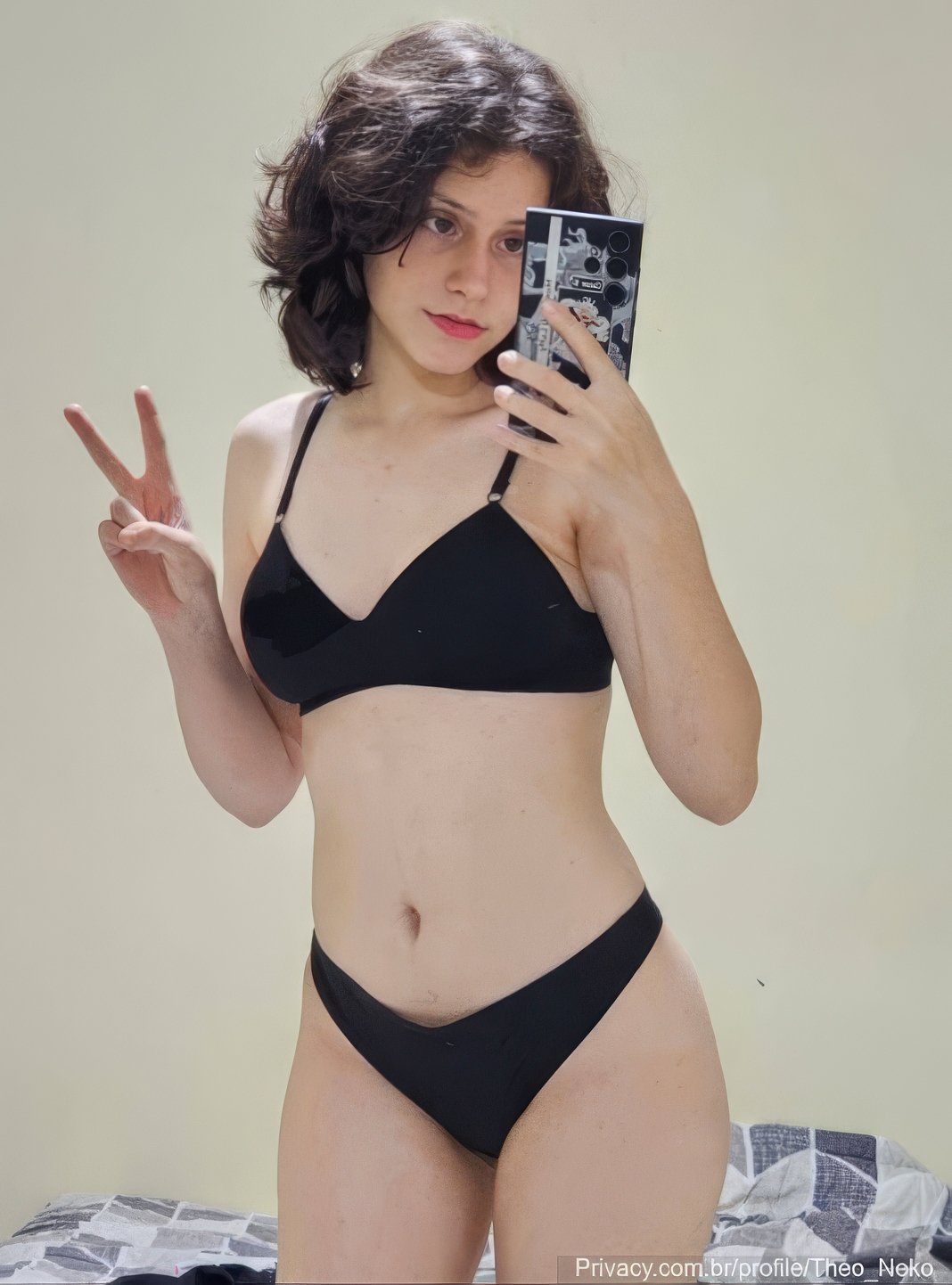 Novinha gostosinha da Theo Neko 60