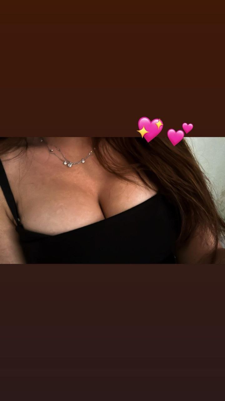 Puta guerita tetona expuesta 12