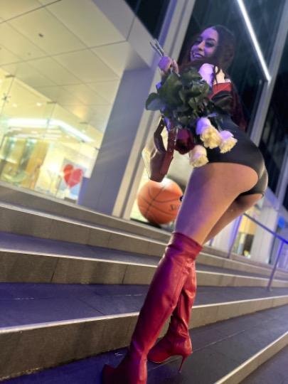 23 Tina escort inglewood ve lax ve gardena ve hawthorne ve kuzey Hollywood ve batı Hollywood 25
