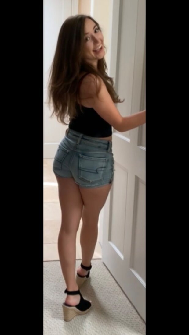 27-Year-Old Cali Girlfriend Kristen Showing Off Her Skills 3