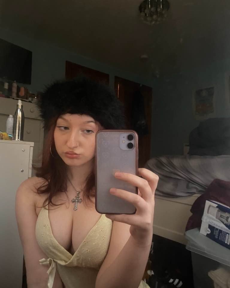 Dumper Ginger Teen 7