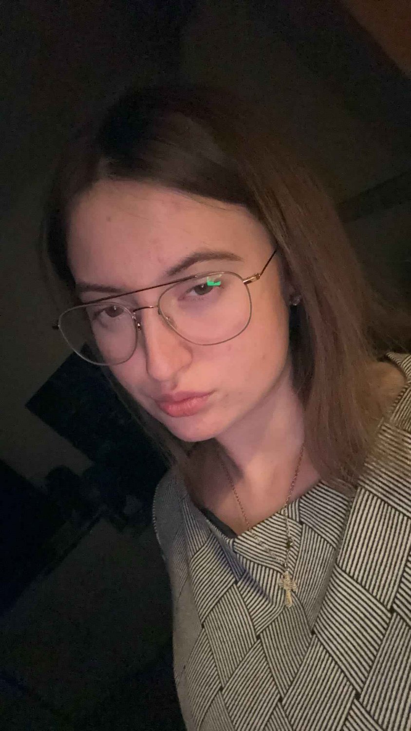 Russisch-deutsche Hacke Nelli 1