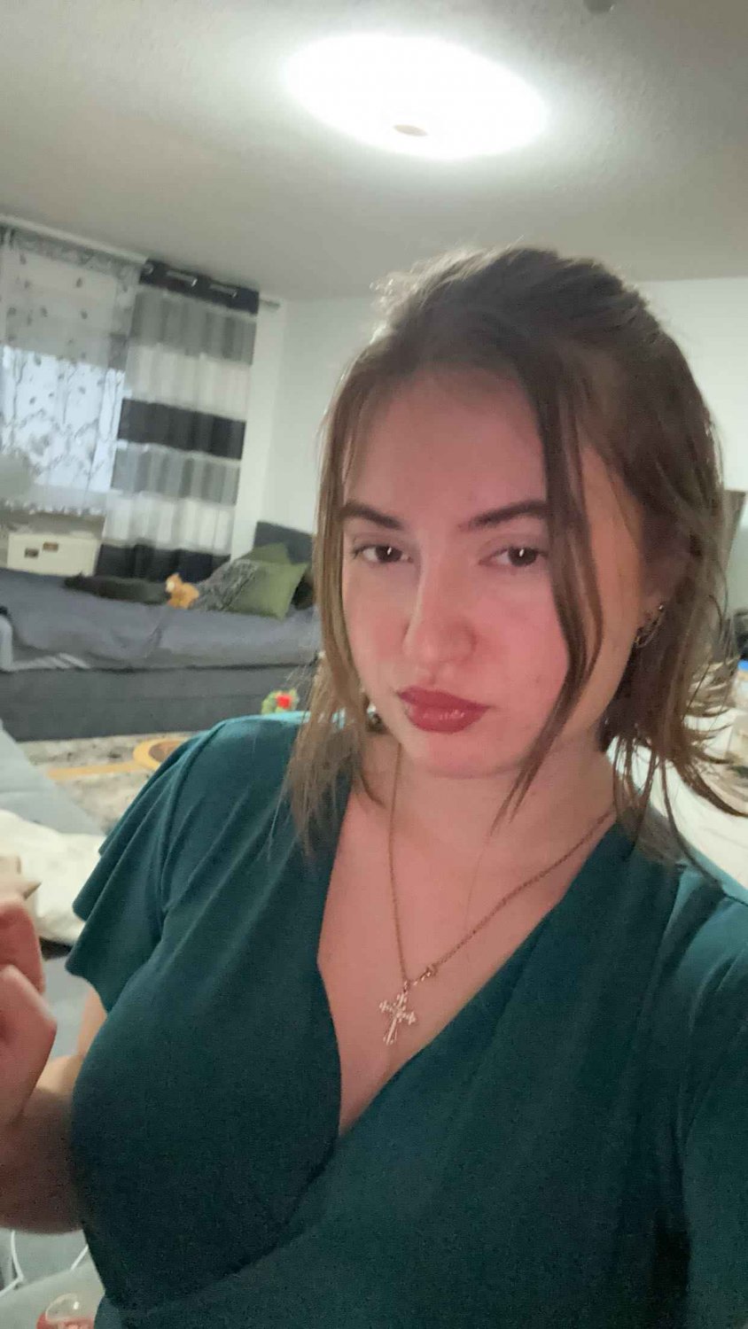 Russisch-deutsche Hacke Nelli 4