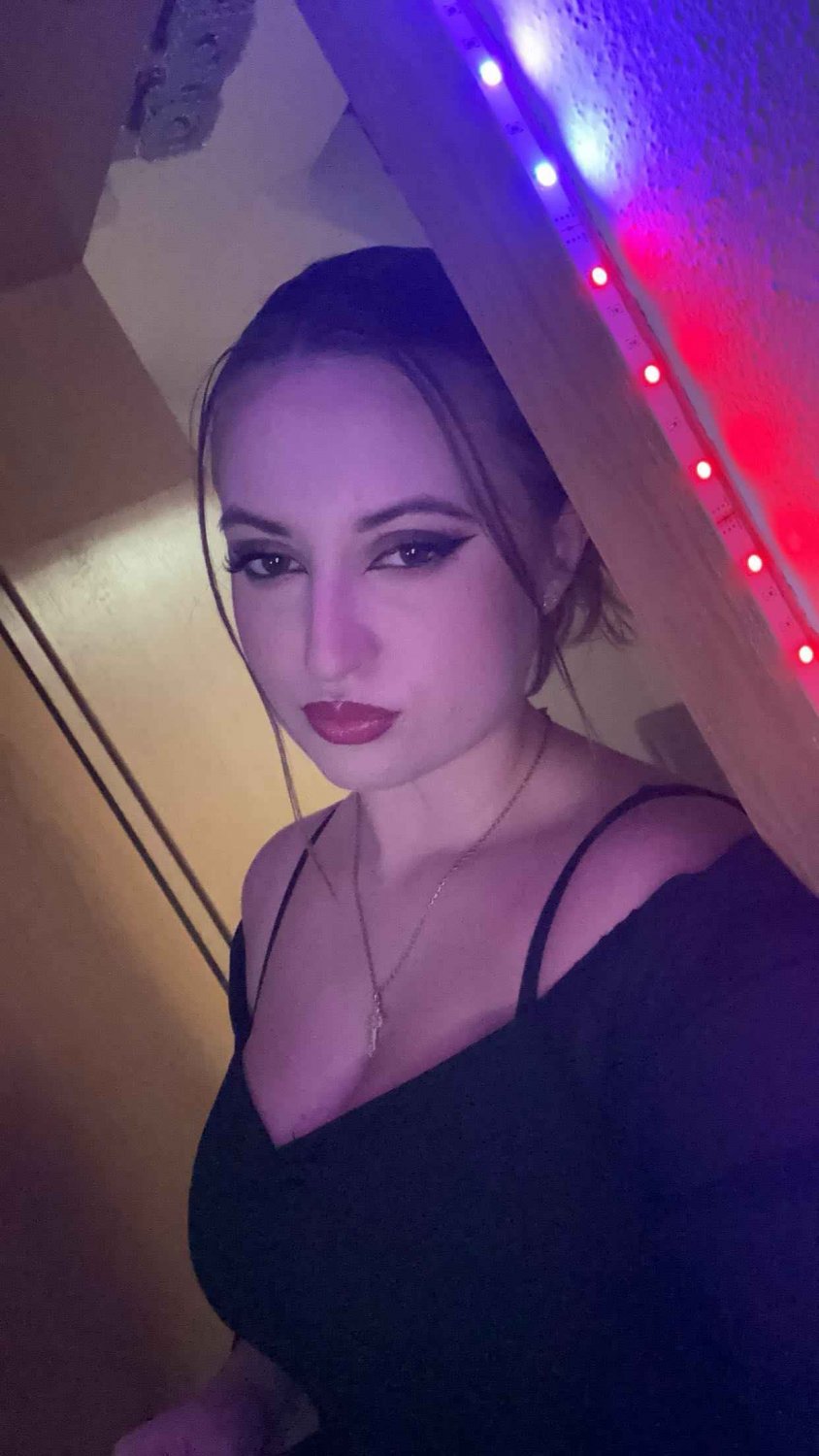 Russisch-deutsche Hacke Nelli 7