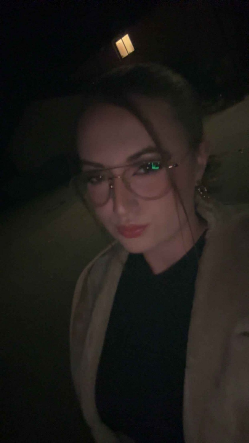 Russisch-deutsche Hacke Nelli 13