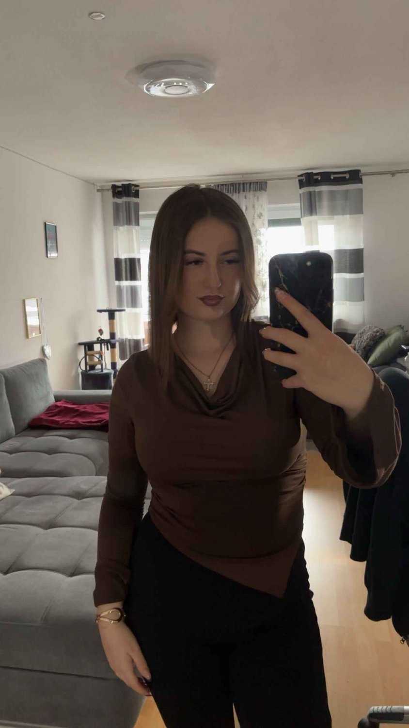 Russisch-deutsche Hacke Nelli 15