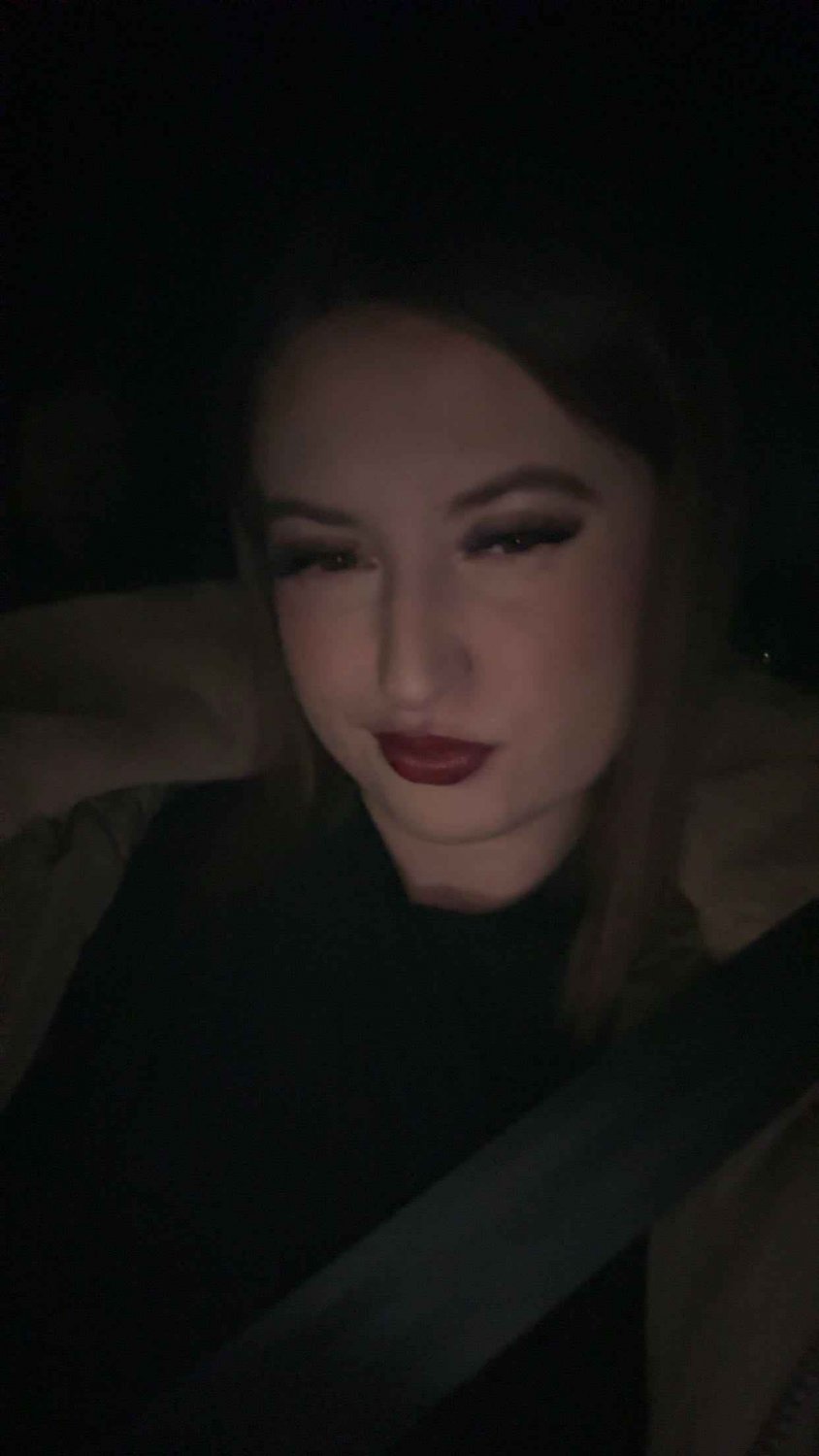 Russisch-deutsche Hacke Nelli 23