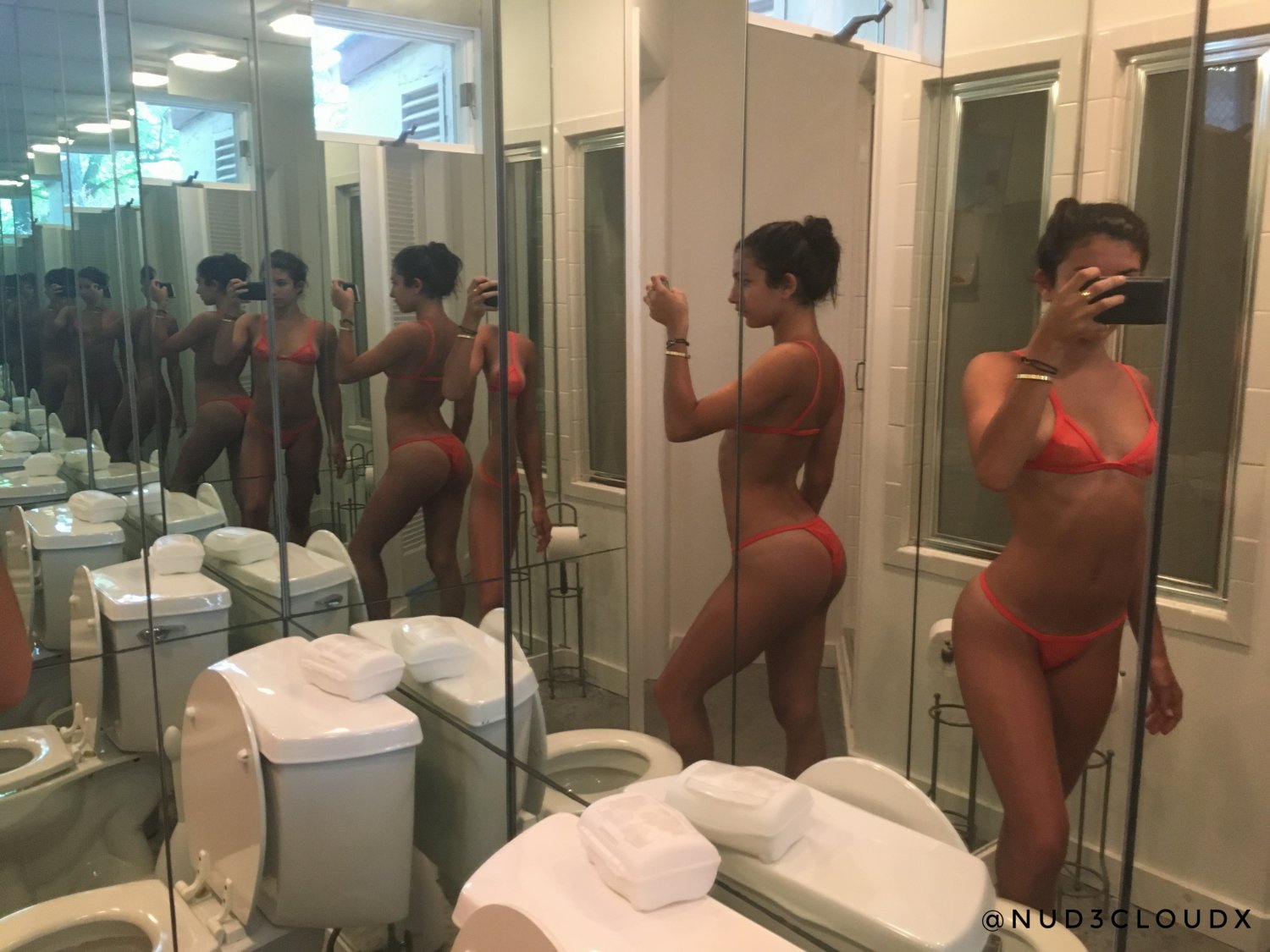 Sexy Selfie Slut Ready to Be Rated — How Hot Is She? 8