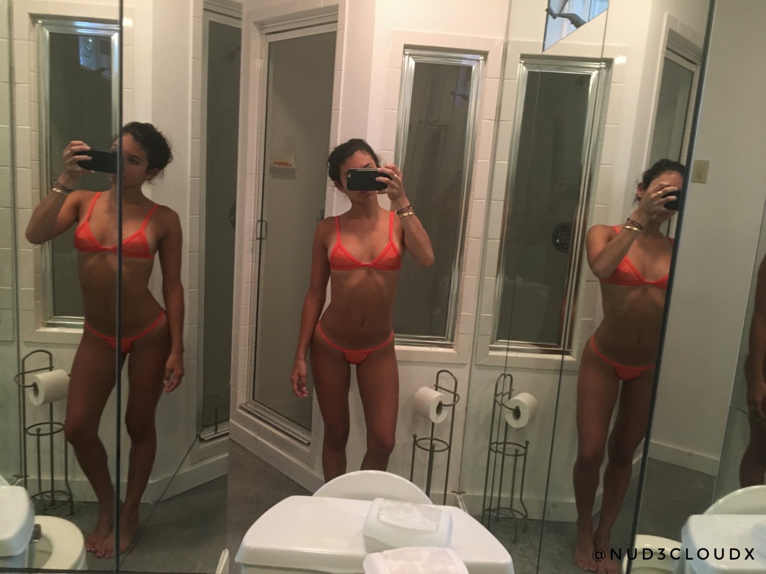 Sexy Selfie Slut Ready to Be Rated — How Hot Is She? 12