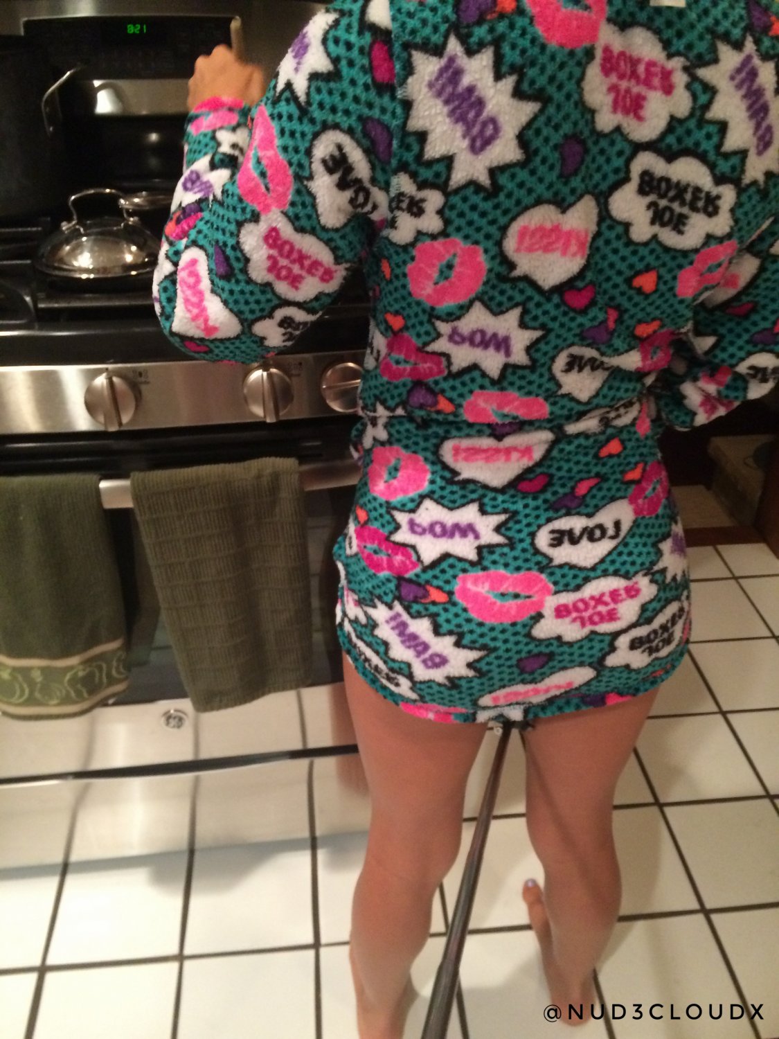 Sexy Selfie Slut Ready to Be Rated — How Hot Is She? 43