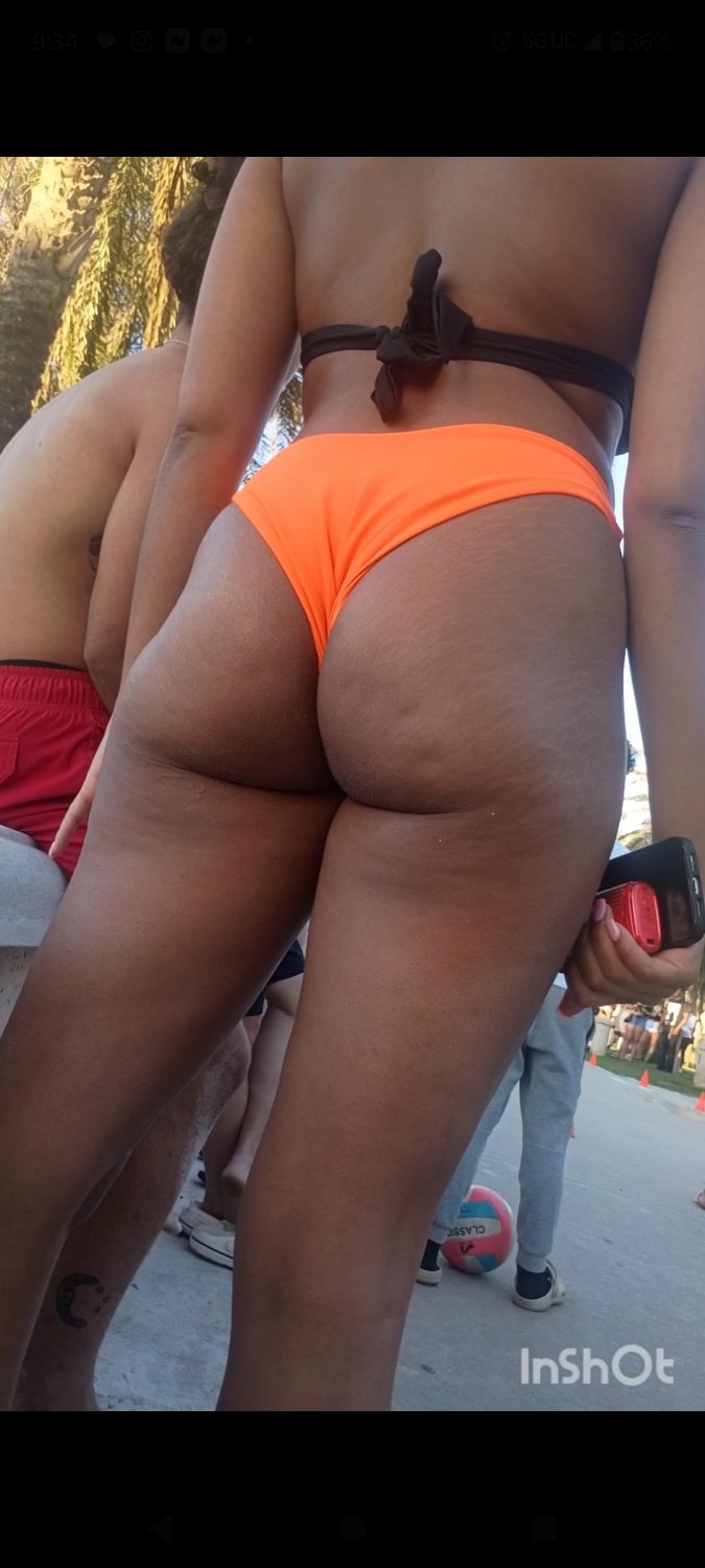 2Big Buttlock Latina PAWGASS🍑🍑 4
