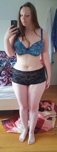 Jessica - Milf regordeta británica. (pic2) 17