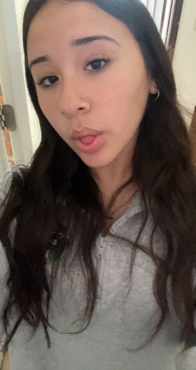 Petite Latina Teen gerade 19yo gedreht 8