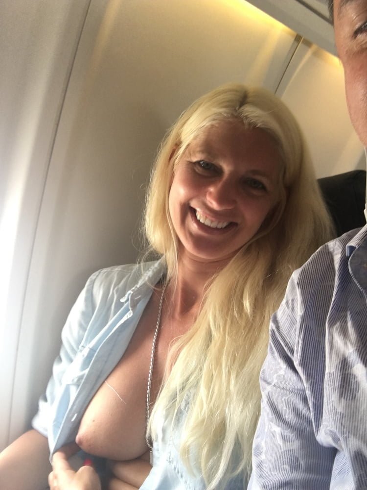 Reloj de Arena Milf Que Ama Flashing 31