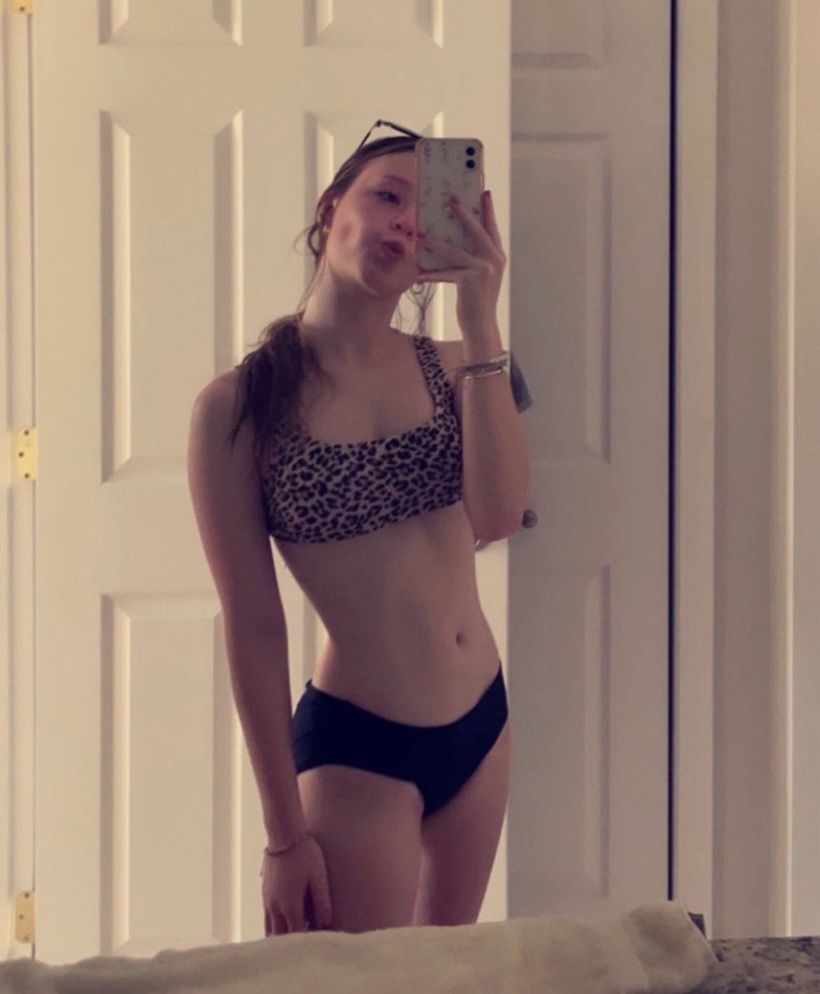 DSL Petite Light-haired Teen aus Kansas County 1