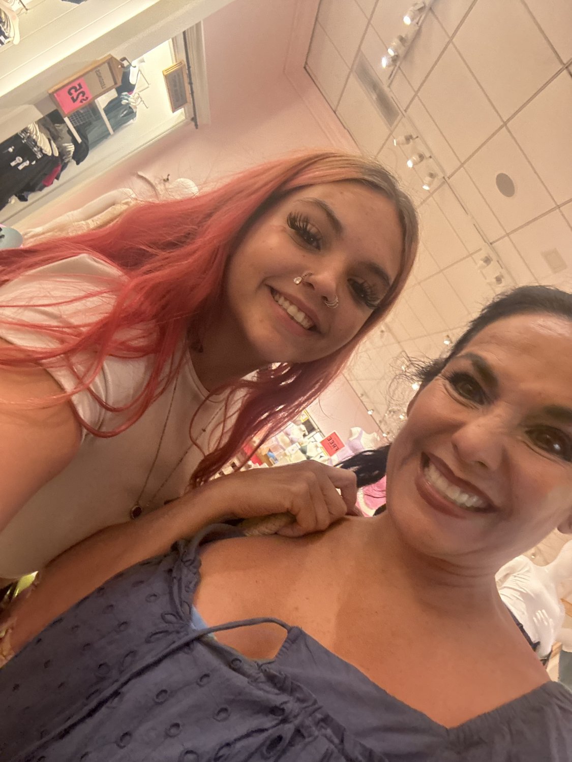 Chubby Babe Rilynn Showing Off Her Natural Big Tits and Thick Ass 18