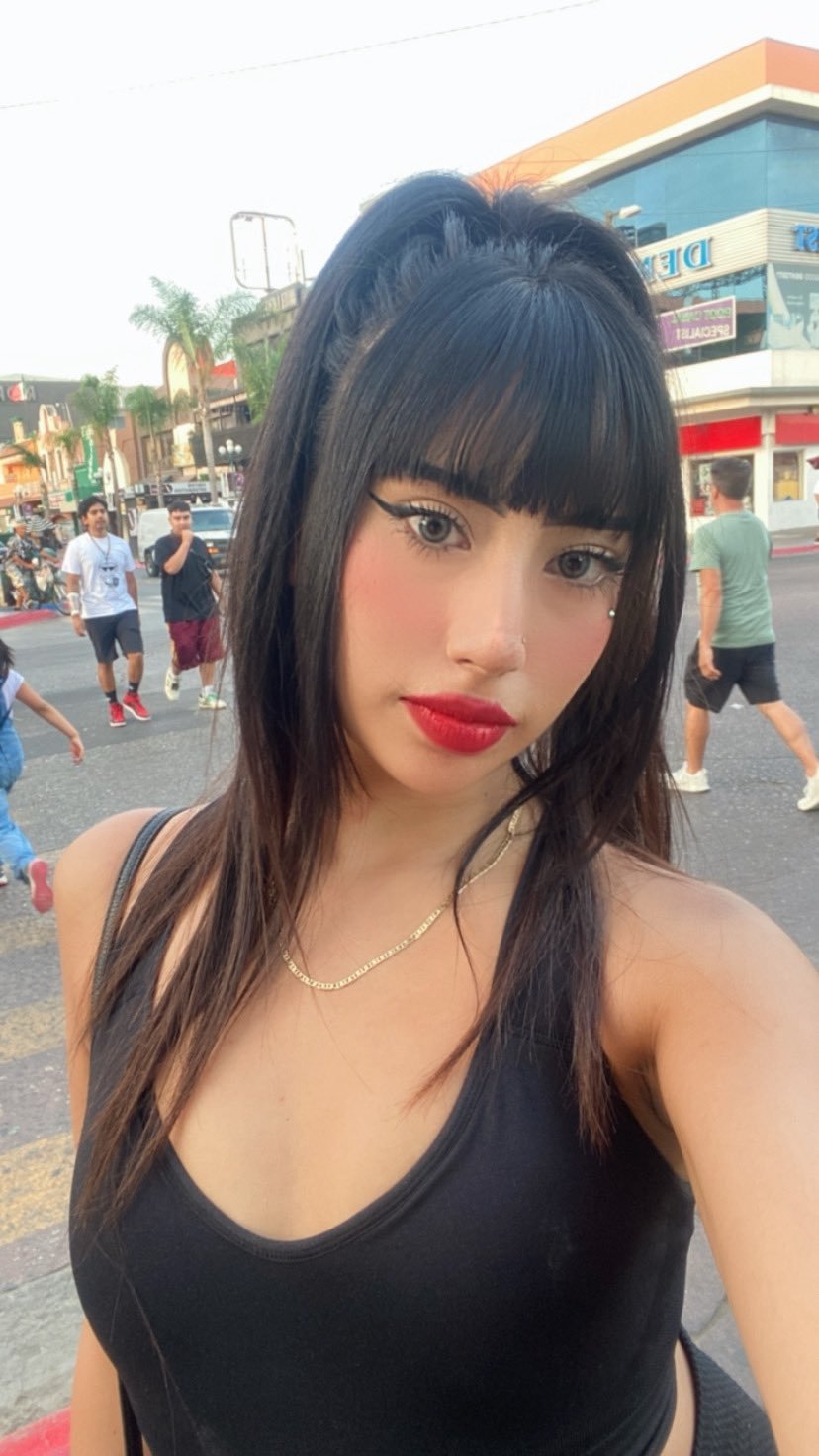 Sionela Going Deep with a Wild POV Blowjob 68