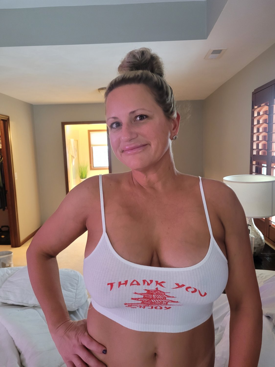 Perfect MILF Ready to Blow Your Mind With Her Tight Body 1