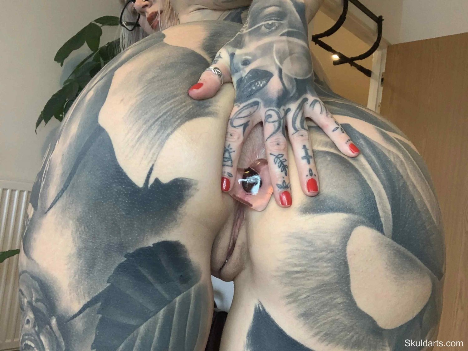 Porno PAWG Inked Schlampe mit Big Fat Perfect Ace 2