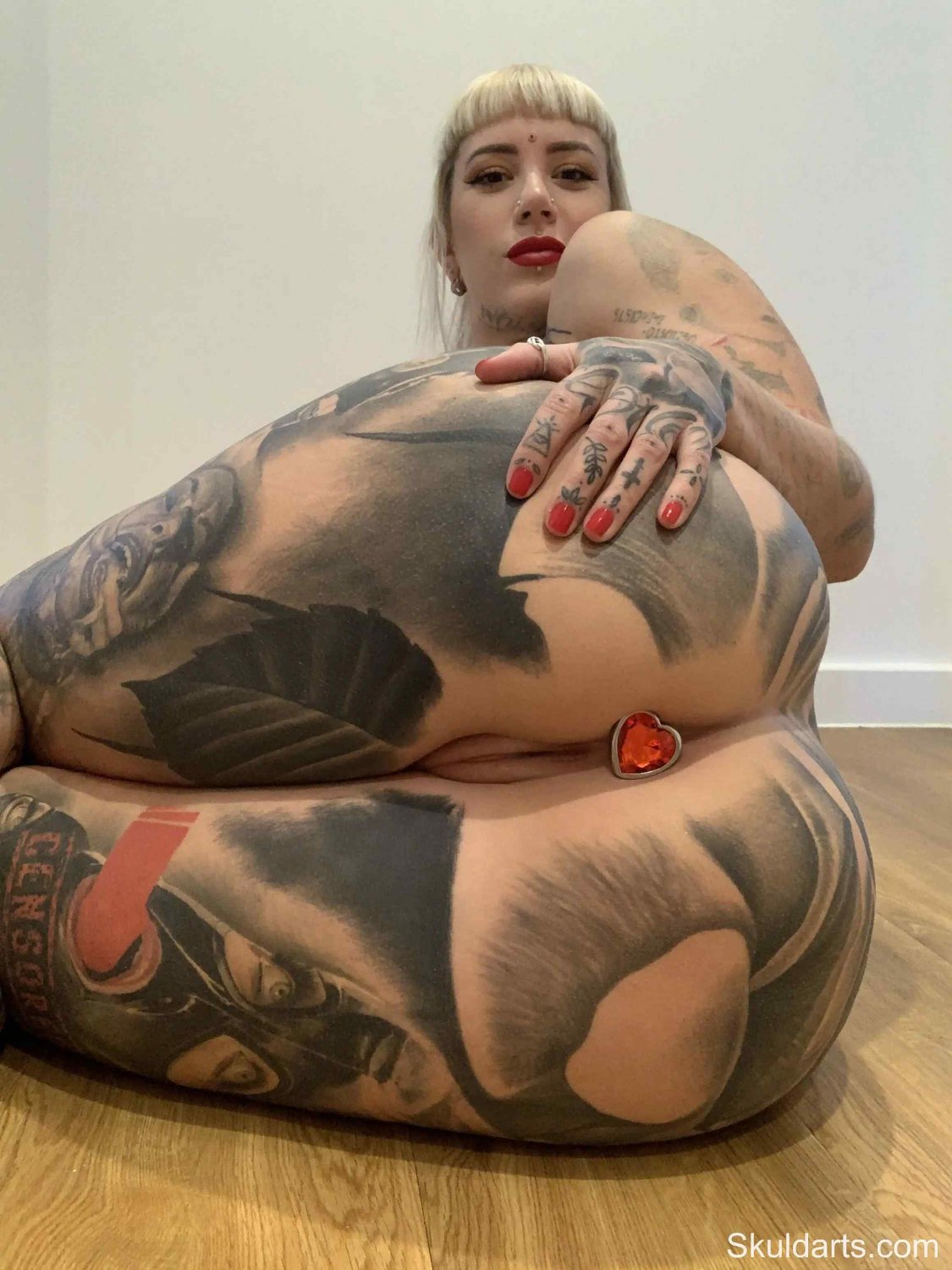 Porno PAWG Inked Schlampe mit Big Fat Perfect Ace 3