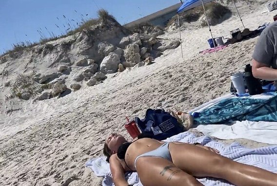 Fotos en bikini pt un par de 9