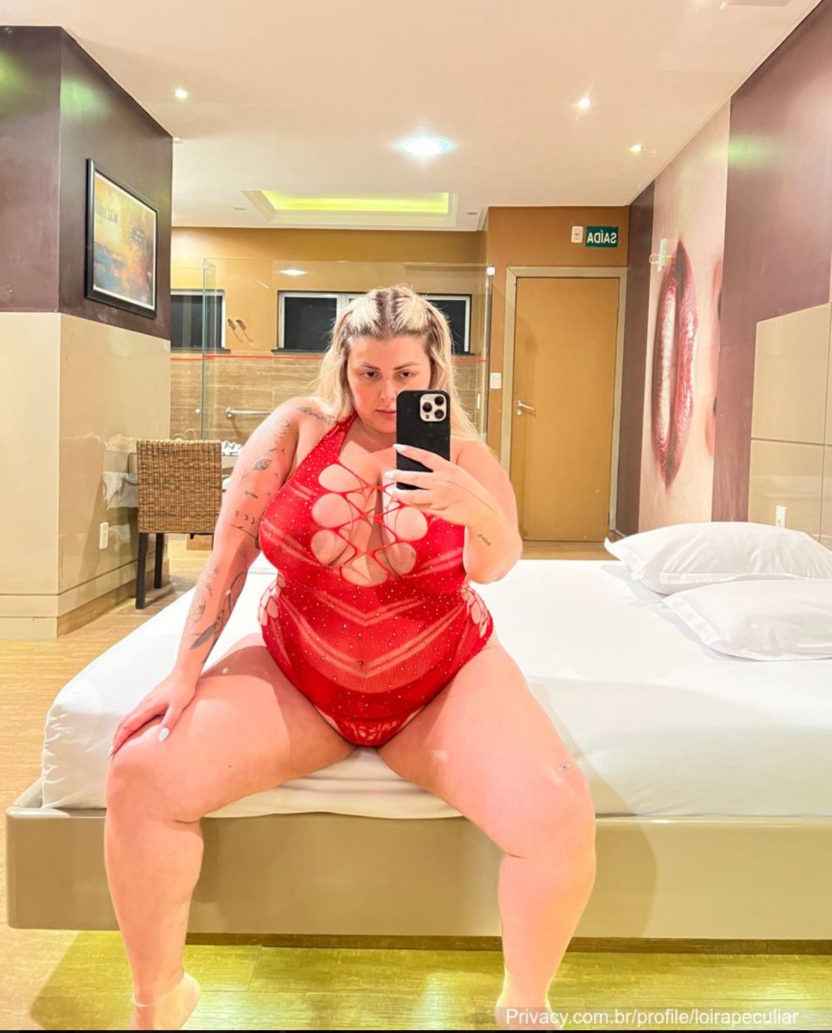 Thick BBW Dani Showing Her Pussy and Loving Every Moment 28