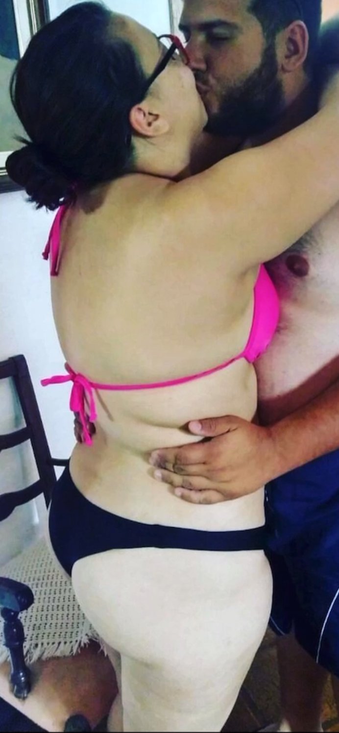 Mi prima empollona se está convirtiendo en una zorra, ¿qué opinas de esta zorra? 🤤🤤🤤 7