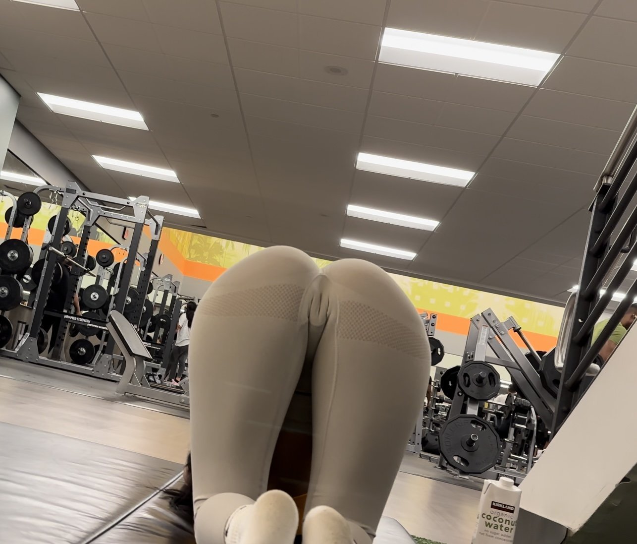 Candid Gym Girl — Tight Yoga Pants, Juicy Ass, and Cute Feet 6