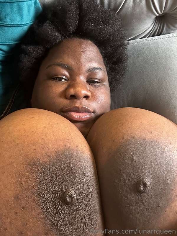 Ebony BBW Goddess Lola99Walker Showing Off Her Curves 56