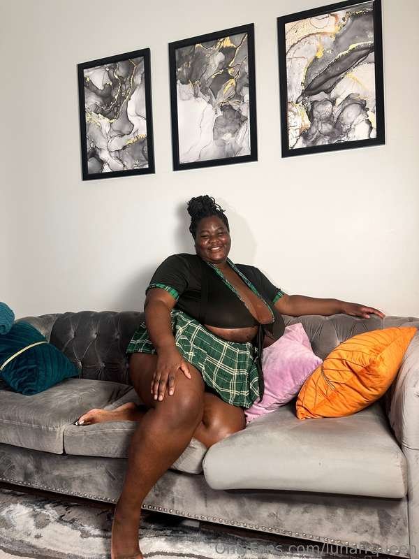 Ebony BBW Goddess Lola99Walker Showing Off Her Curves 97