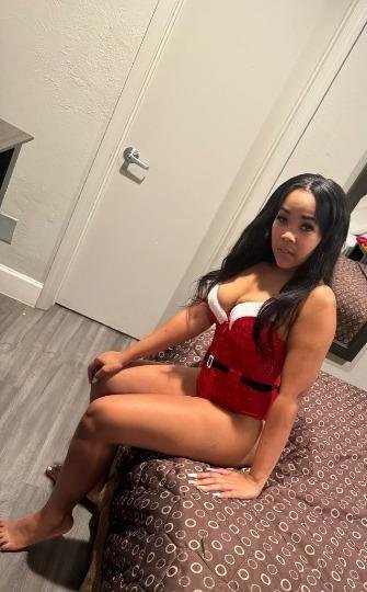 27-Year-Old Pamela Ready to Please as a Ventura Escort 5